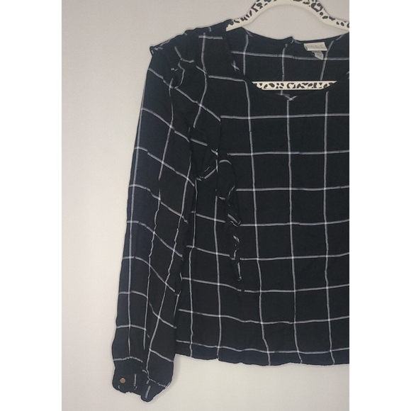 Nearly New! A New Day Long Sleeve Ruffle Detail Blouse - Picture 2 of 10